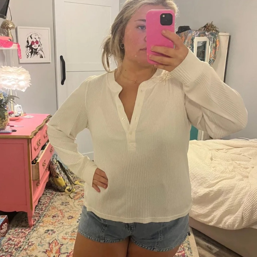 Aerie white top